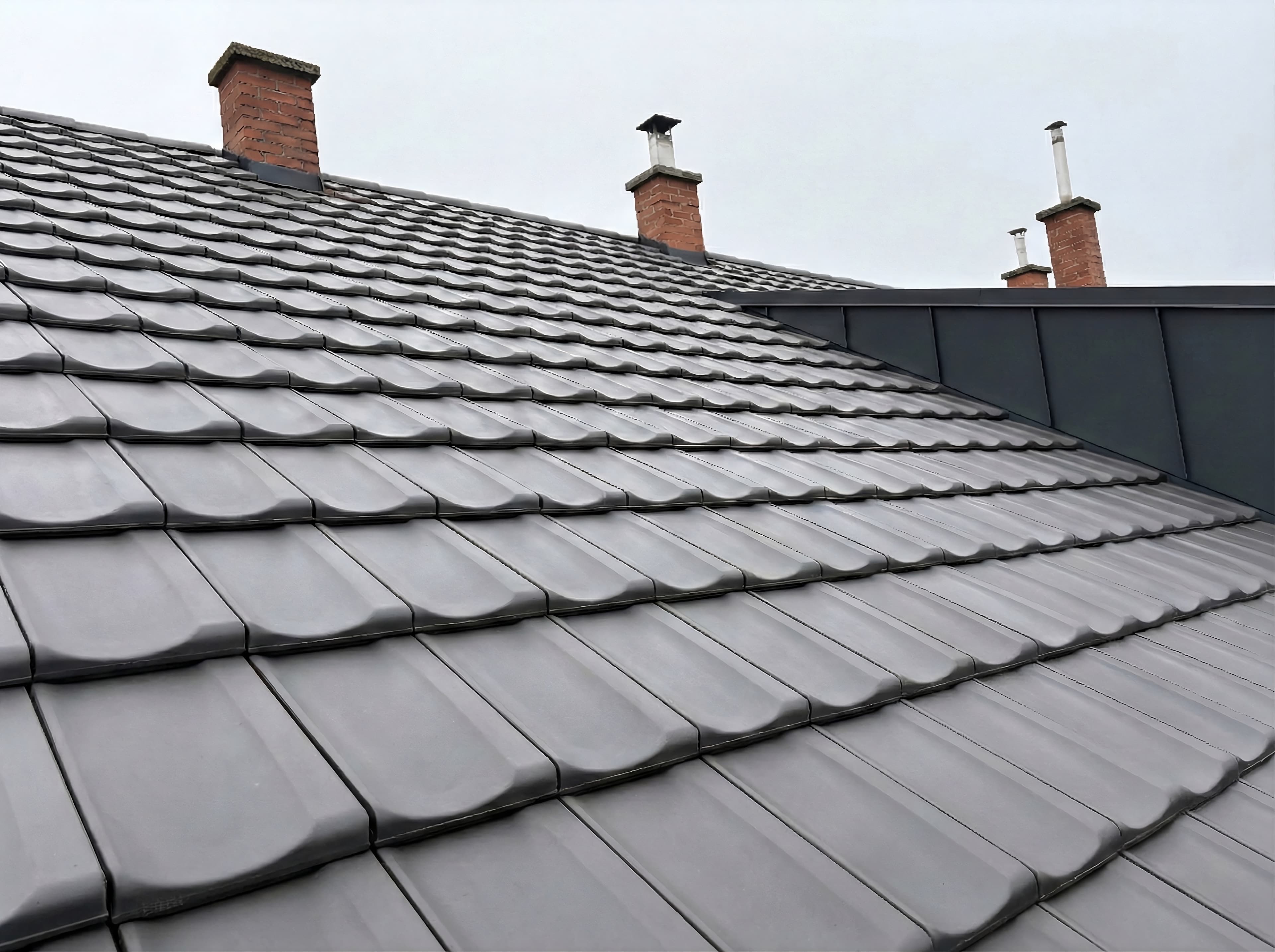 Modern fémlemez tető